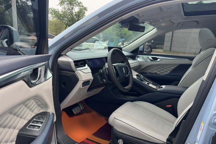 Used Wey Mocha 2021 2.0T Four-Wheel Drive Premium Edition Interior 2