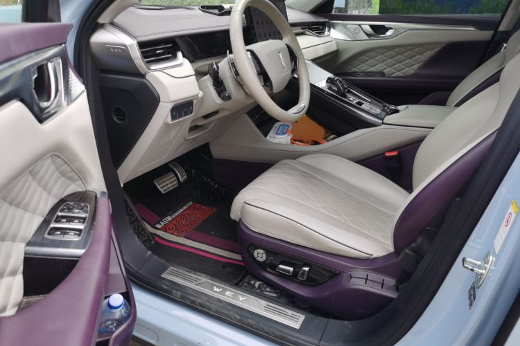 Used Wey Mocha 2021 2.0T Two-Wheel-Drive Premium Edition Interior 3