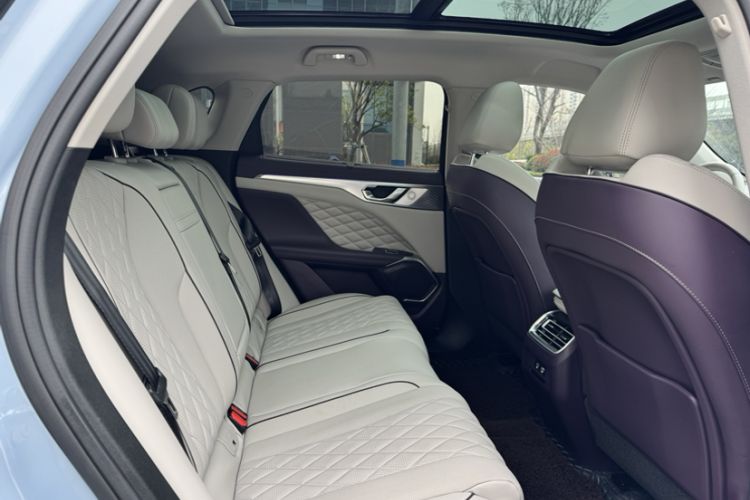 Used Wey Mocha 2021 2.0T Four-Wheel Drive Premium Edition Interior 5