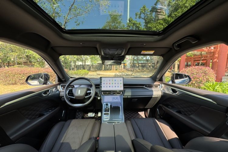 Used Wey Mocha 2021 2.0T Two-Wheel-Drive Premium Edition Interior 8
