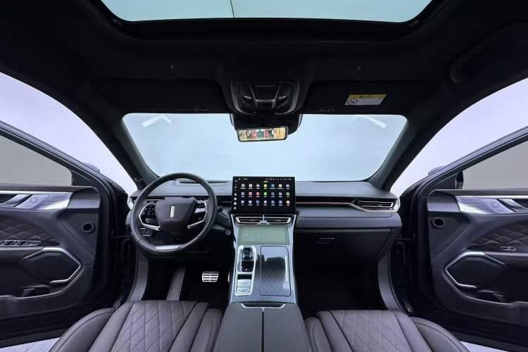 Used Wey Mocha 2021 2.0T Two-Wheel-Drive Premium Edition Interior 8