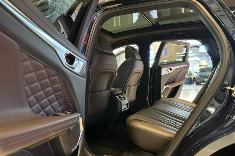 Used Wey Mocha 2021 2.0T Two-Wheel-Drive Premium Edition Interior 8