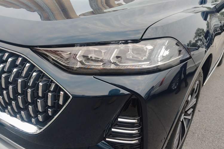 Used Wey Mocha 2021 2.0T Two-Wheel-Drive Premium Edition Left Front Headlight