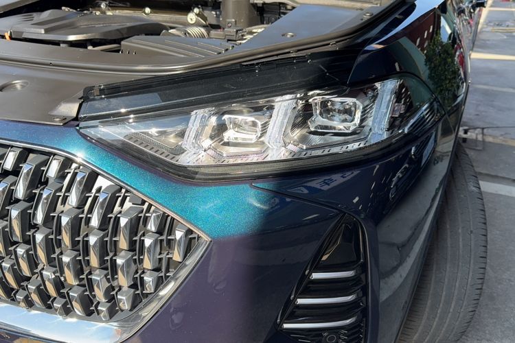 Used Wey Mocha 2021 2.0T Two-Wheel-Drive Premium Edition Left Front Headlight