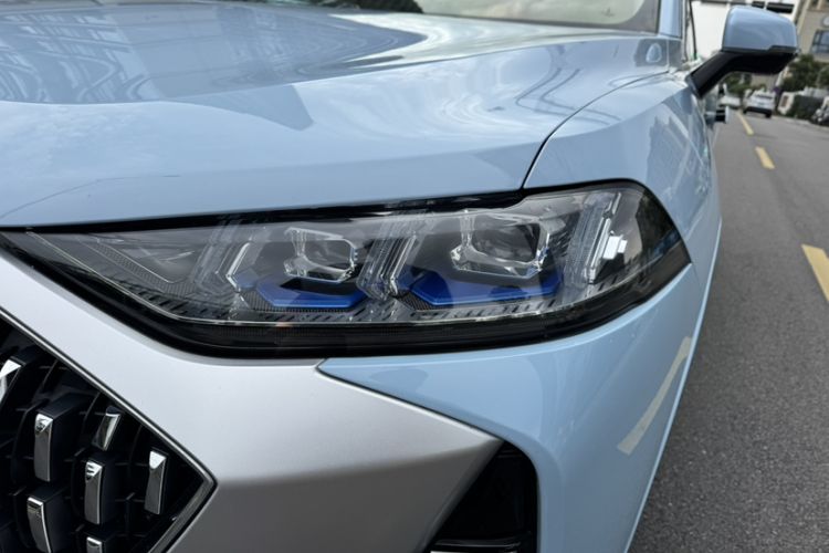 Used Wey Mocha 2021 2.0T Four-Wheel Drive Premium Edition Left Front Headlight