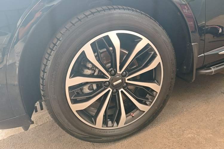 Used Wey Mocha 2021 2.0T Two-Wheel-Drive Premium Edition Left Front Wheel Hub