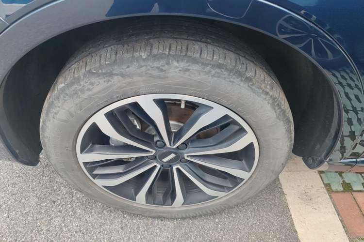 Used Wey Mocha 2021 2.0T Two-Wheel-Drive Premium Edition Left Front Wheel Hub