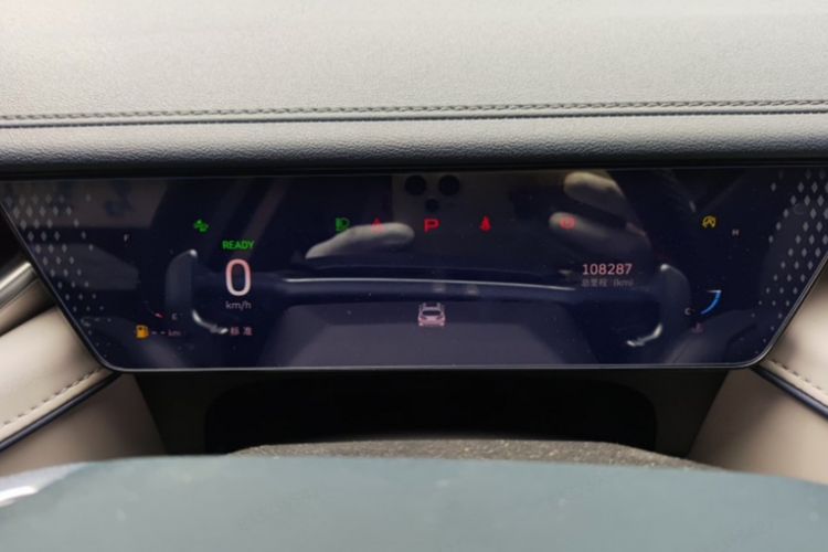 Used Wey Mocha 2021 2.0T Four-Wheel Drive Premium Edition Odometer Close Up