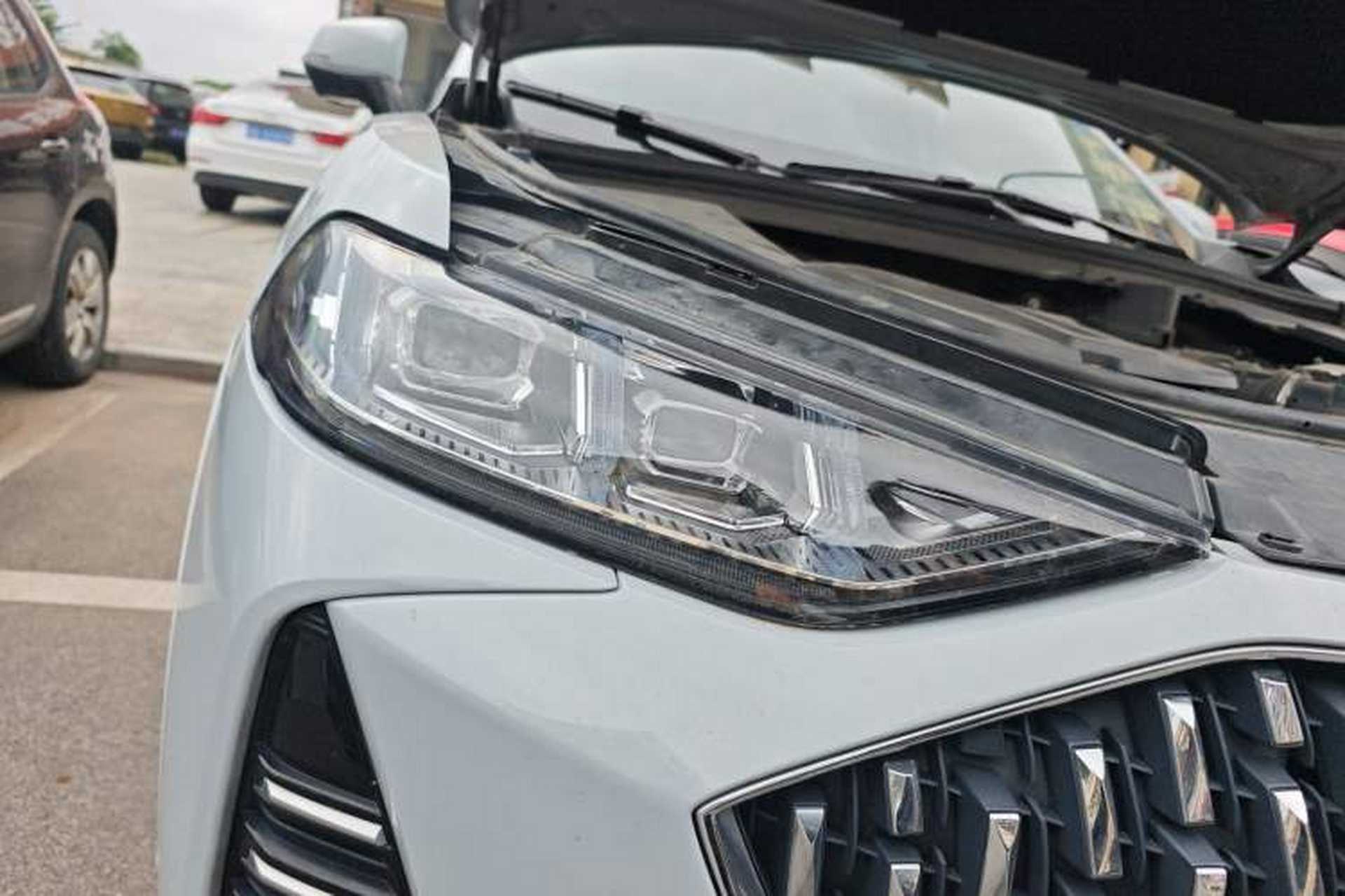 Used Wey Mocha 2021 2.0T Two-Wheel-Drive Ultra-Strong Version Right Front Headlight