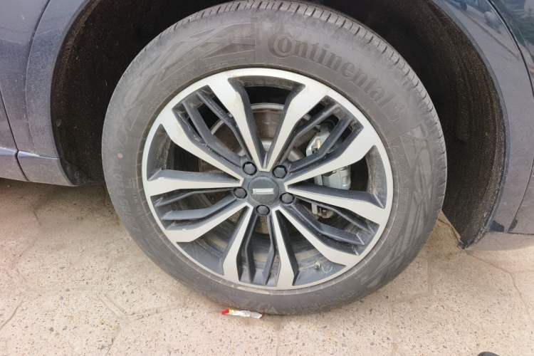 Used Wey Mocha 2021 2.0T Two-Wheel-Drive Ultra-Strong Version Right Front Wheel Hub