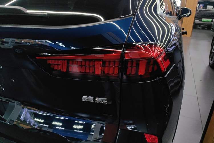 Used Wey Mocha 2021 2.0T Two-Wheel-Drive Premium Edition Right Rear Taillight