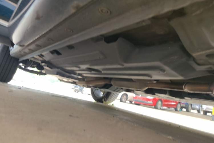 Used Wey Mocha 2021 2.0T Four-Wheel Drive Premium Edition Right Side Sill