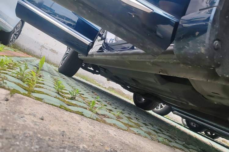 Used Wey Mocha 2021 2.0T Two-Wheel-Drive Premium Edition Right Side Sill