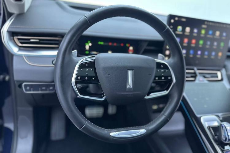Used Wey Mocha 2021 2.0T Two-Wheel-Drive Premium Edition Steering Wheel