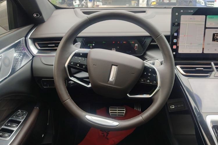 Used Wey Mocha 2021 2.0T Two-Wheel-Drive Premium Edition Steering Wheel
