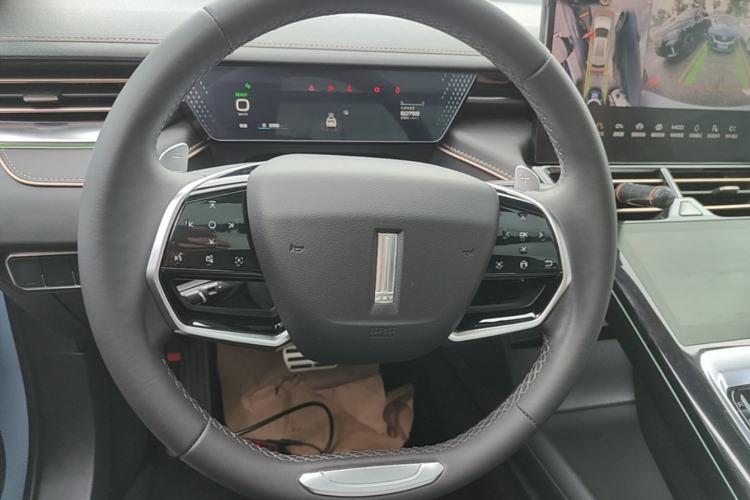 Used Wey Mocha 2021 2.0T Two-Wheel-Drive Ultra-Strong Version Steering Wheel