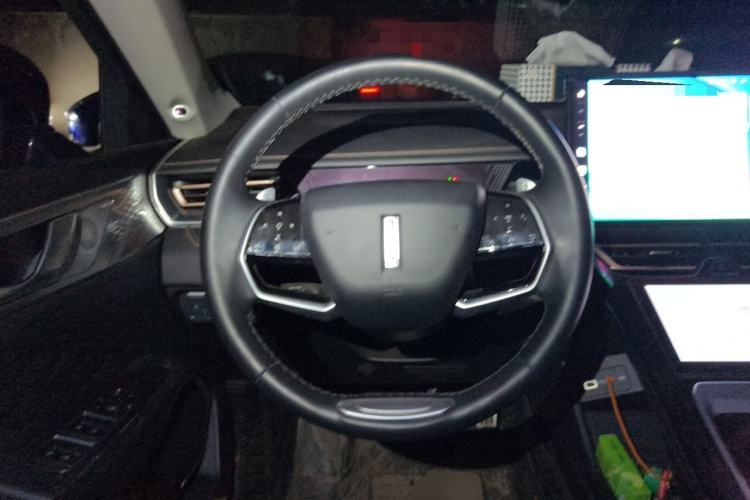 Used Wey Mocha 2021 2.0T Two-Wheel-Drive Premium Edition Steering Wheel