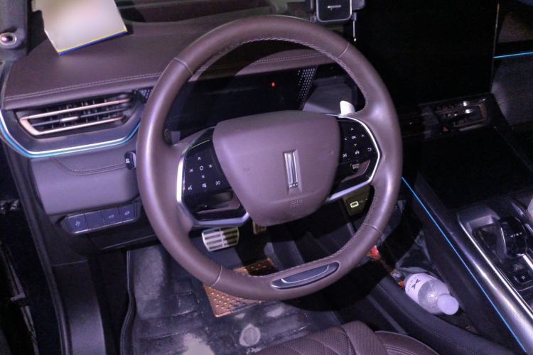 Used Wey Mocha 2021 2.0T Two-Wheel-Drive Premium Edition Steering Wheel