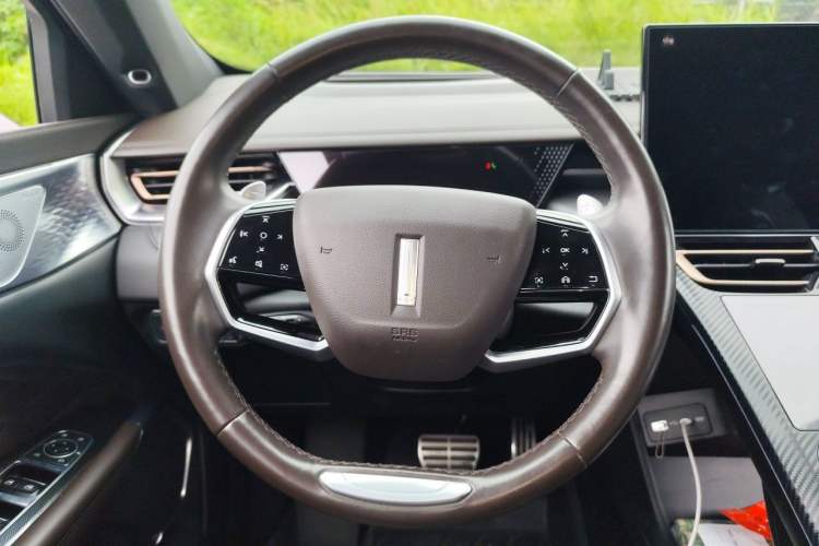 Used Wey Mocha 2021 2.0T Two-Wheel-Drive Premium Edition Steering Wheel