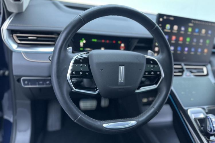 Used Wey Mocha 2021 2.0T Two-Wheel-Drive Premium Edition Steering Wheel