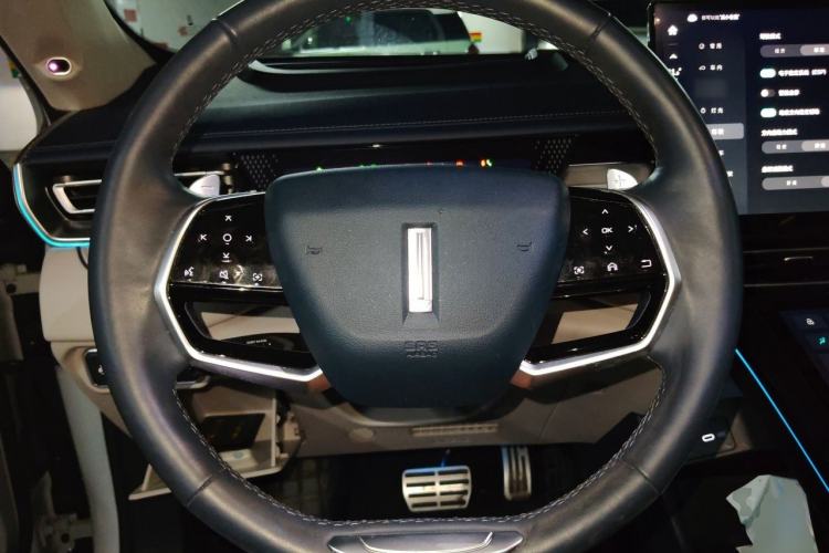 Used Wey Mocha 2021 2.0T Two-Wheel-Drive Premium Edition Steering Wheel