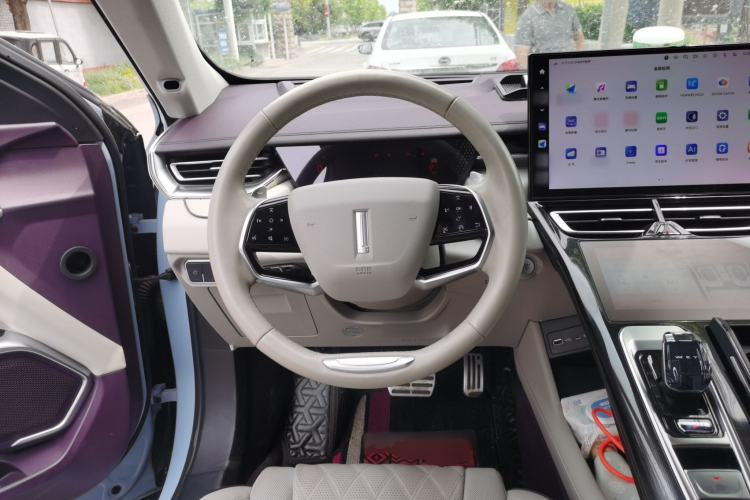 Used Wey Mocha 2021 2.0T Two-Wheel-Drive Premium Edition Steering Wheel