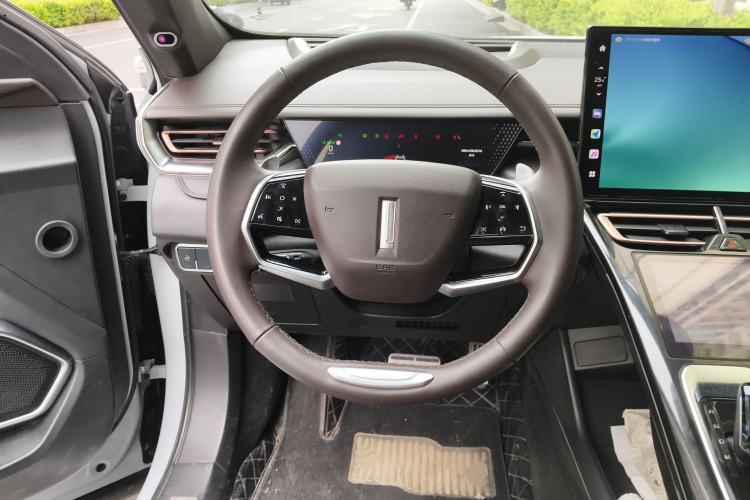 Used Wey Mocha 2021 2.0T Two-Wheel-Drive Premium Edition Steering Wheel