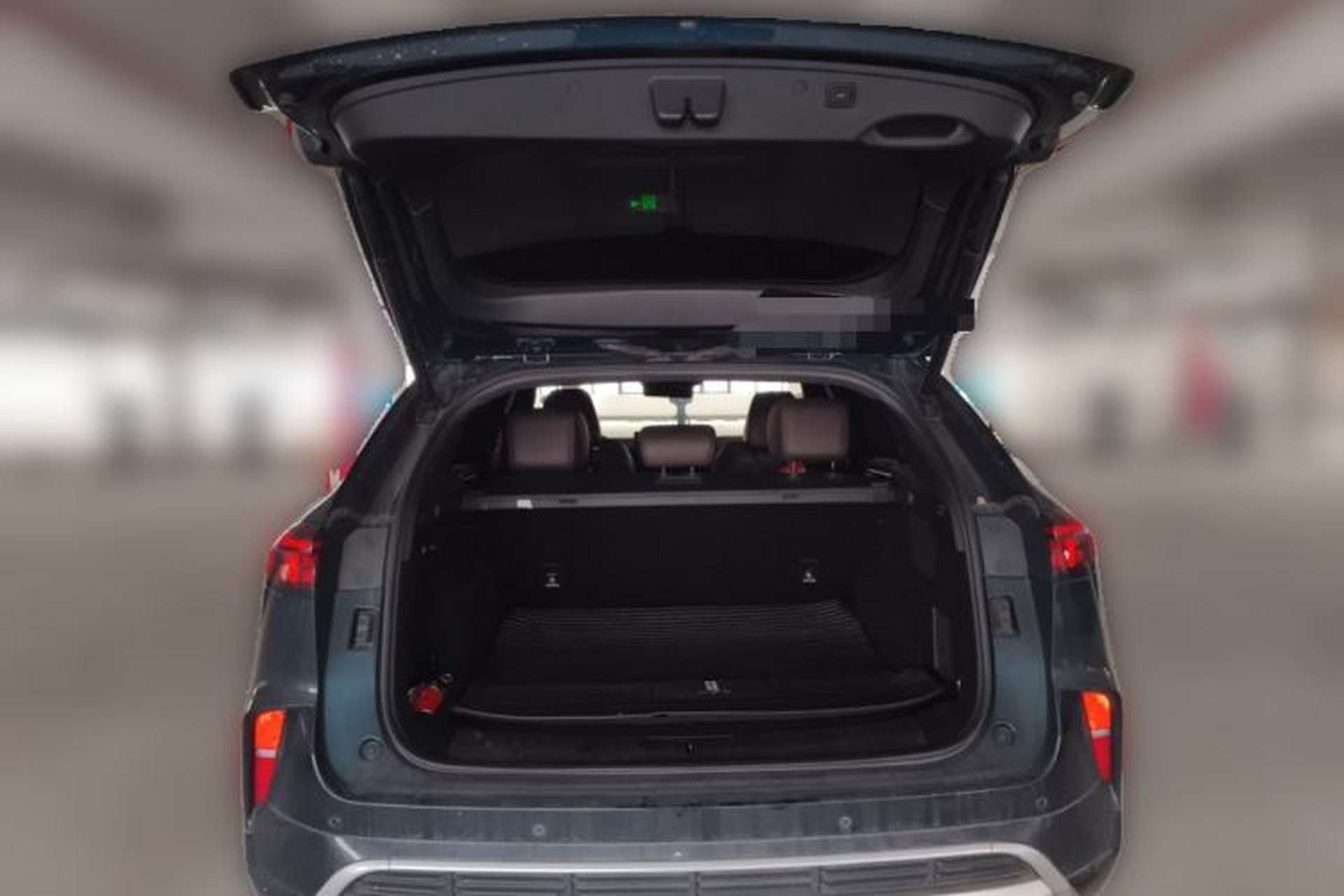 Used Wey Mocha 2021 2.0T Two-Wheel-Drive Premium Edition Trunk
