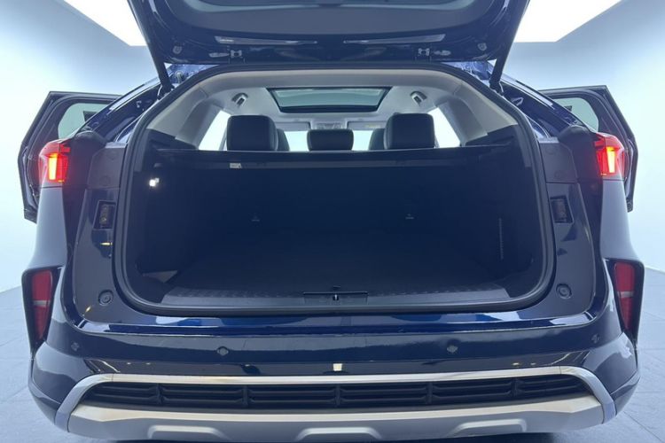 Used Wey Mocha 2021 2.0T Two-Wheel-Drive Premium Edition Trunk