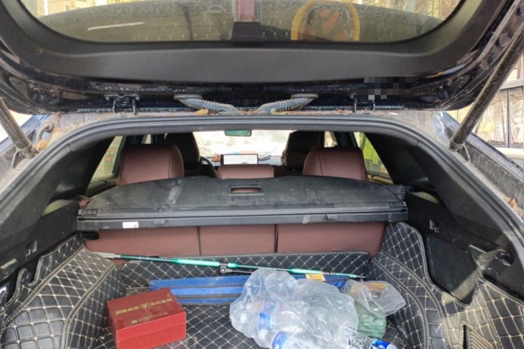 Used Wey Mocha 2021 2.0T Two-Wheel-Drive Premium Edition Trunk