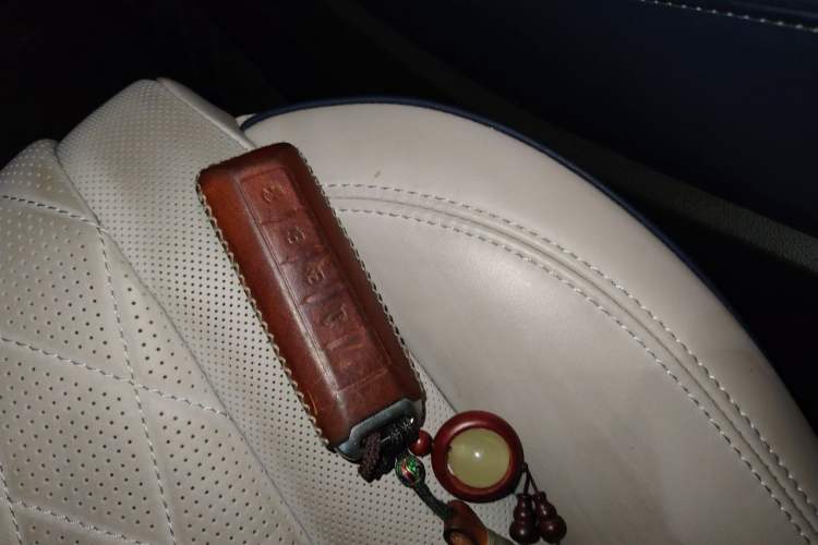 Used Wey Mocha 2021 2.0T Two-Wheel-Drive Premium Edition Vehicle Key