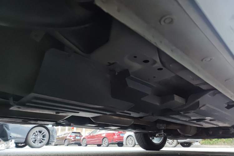 Used Wey Mocha 2021 2.0T Four-Wheel Drive Premium Edition Chassis Rear Right