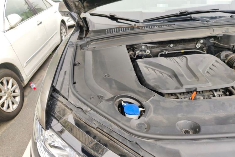 Used Wey Mocha 2021 2.0T Two-Wheel-Drive Ultra-Strong Version Engine Bay Right