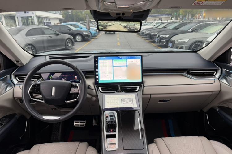 Used Wey Mocha 2021 2.0T Two-Wheel-Drive Premium Edition Interior 3