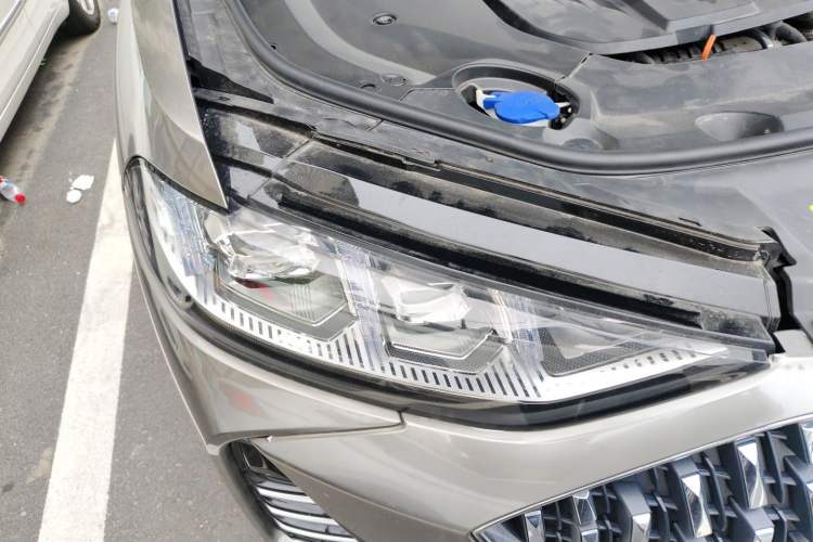 Used Wey Mocha 2021 2.0T Two-Wheel-Drive Ultra-Strong Version Right Front Headlight