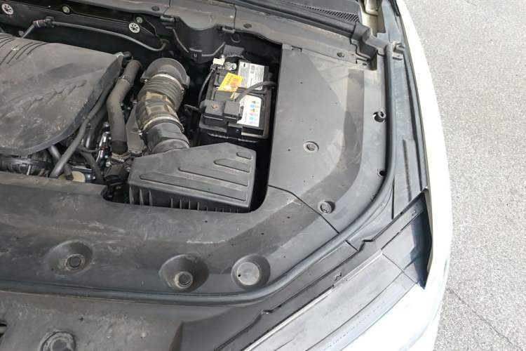 Used Wey Mocha 2021 2.0T Four-Wheel Drive Premium Edition Engine Bay Left