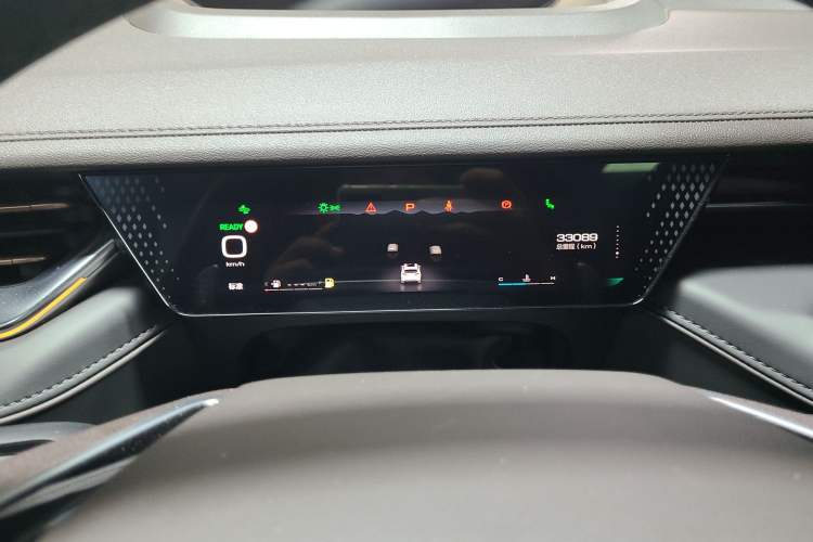 Used Wey Mocha 2021 2.0T Two-Wheel-Drive Ultra-Strong Version Instrument Cluster