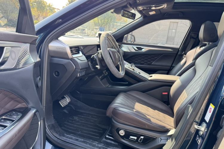 Used Wey Mocha 2021 2.0T Two-Wheel-Drive Premium Edition Interior 2
