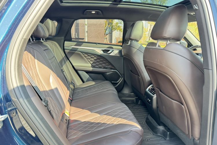 Used Wey Mocha 2021 2.0T Two-Wheel-Drive Premium Edition Interior 5