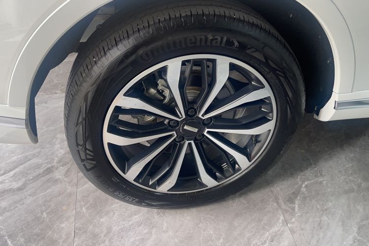 Used Wey Mocha 2021 2.0T Two-Wheel-Drive Ultra-Strong Version Right Rear Wheel Hub