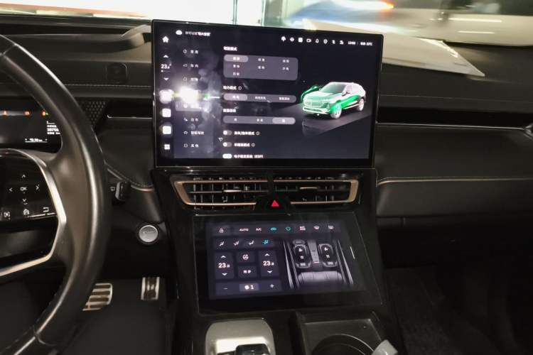 Used Wey Mocha New Energy 2022 1.5T Zero-Anxiety Performance Edition Audio And AC Panel