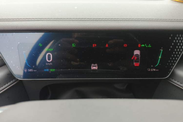 Used Wey Mocha New Energy 2022 1.5T Zero-Anxiety Performance Edition Instrument Cluster