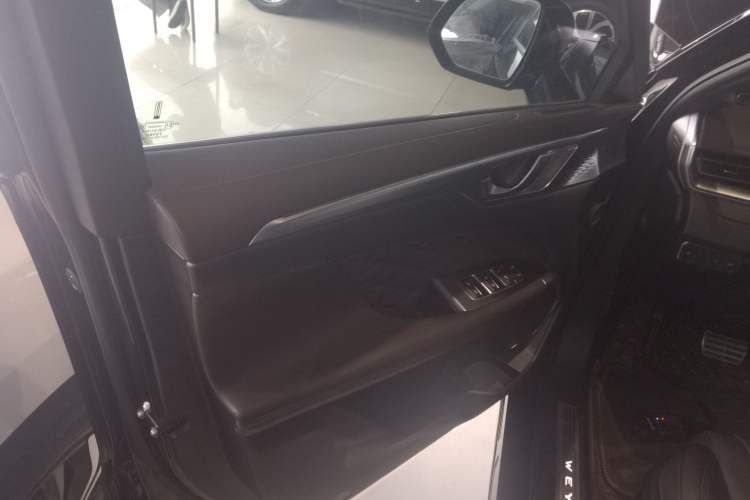Used Wey Mocha New Energy 2022 1.5T Zero-Anxiety Smart Enjoyment Edition Interior 7