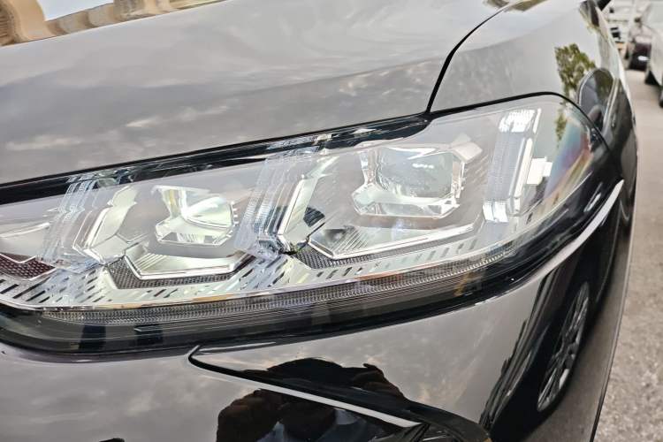 Used Wey Mocha New Energy 2022 1.5T Zero-Anxiety Performance Edition Left Front Headlight
