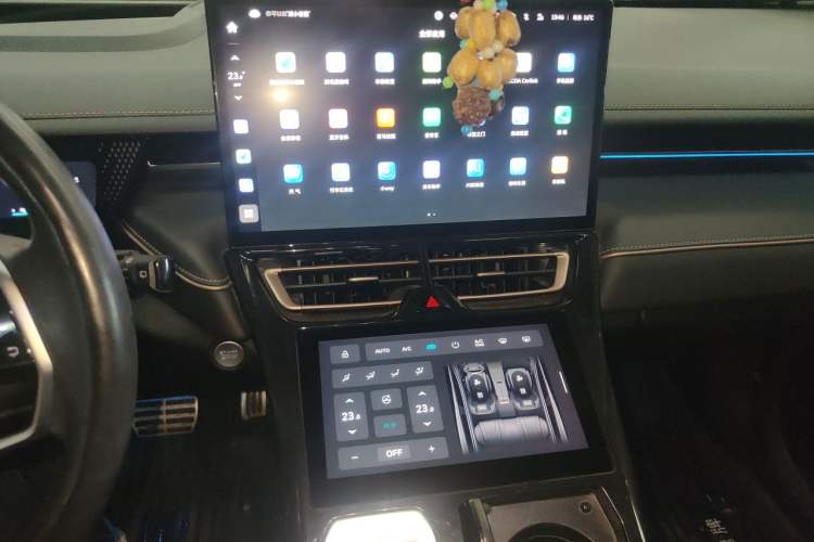 Used Wey Mocha New Energy 2022 1.5T Zero-Anxiety Performance Edition Audio And AC Panel