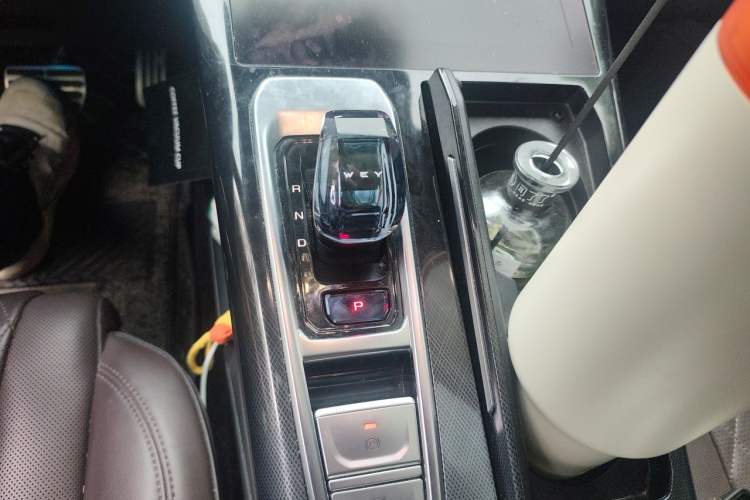 Used Wey Mocha New Energy 2022 1.5T Zero-Anxiety Performance Edition Gear Lever
