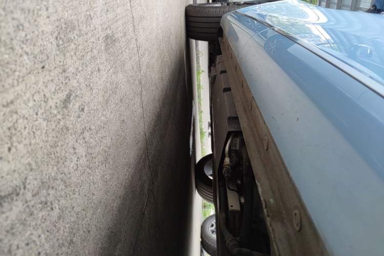 Used Wey Mocha New Energy 2022 1.5T Zero-Anxiety Performance Edition Left Side Sill