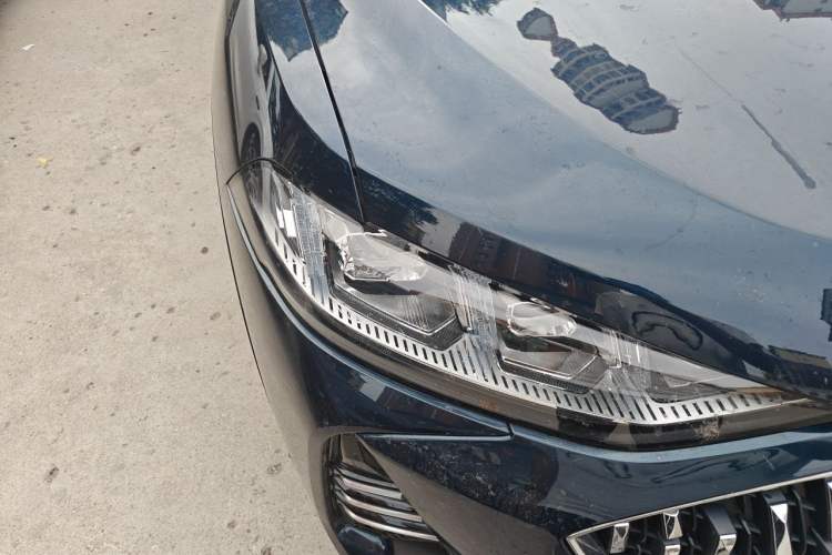 Used Wey Mocha New Energy 2022 1.5T Zero-Anxiety Performance Edition Right Front Headlight