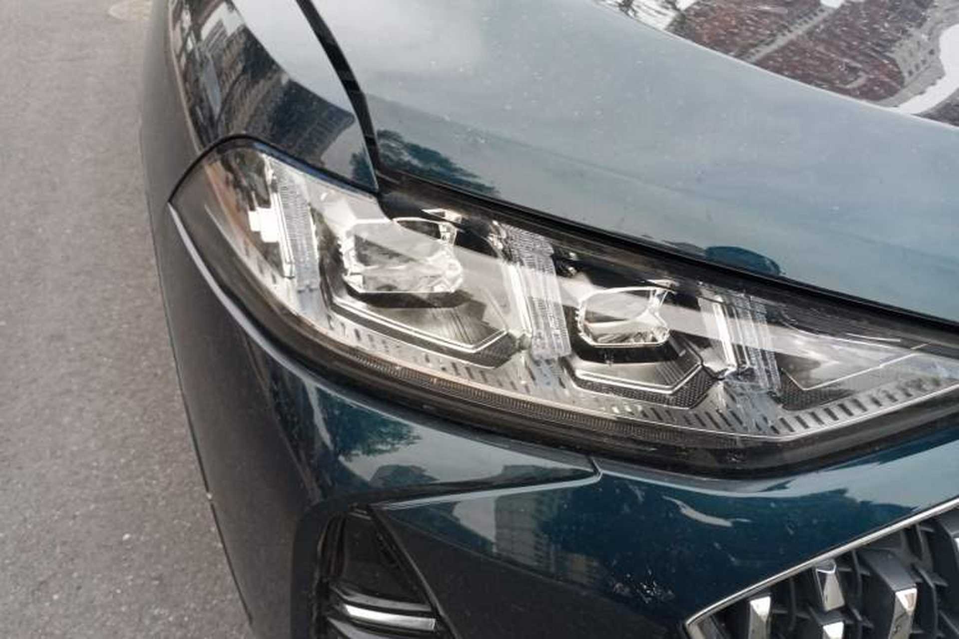 Used Wey Mocha New Energy 2022 1.5T Zero-Anxiety Performance Edition Right Front Headlight