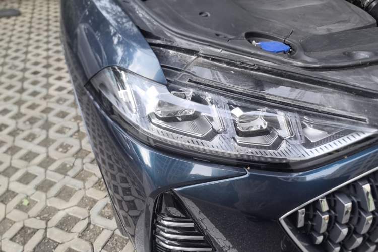 Used Wey Mocha New Energy 2022 1.5T Zero-Anxiety Performance Edition Right Front Headlight